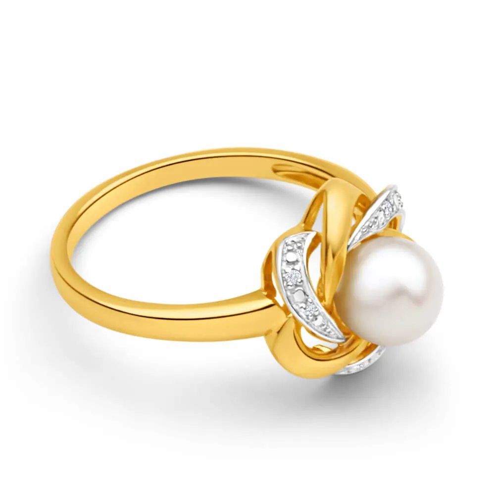 9ct Charming Yellow Gold Diamond   Pearl Ring