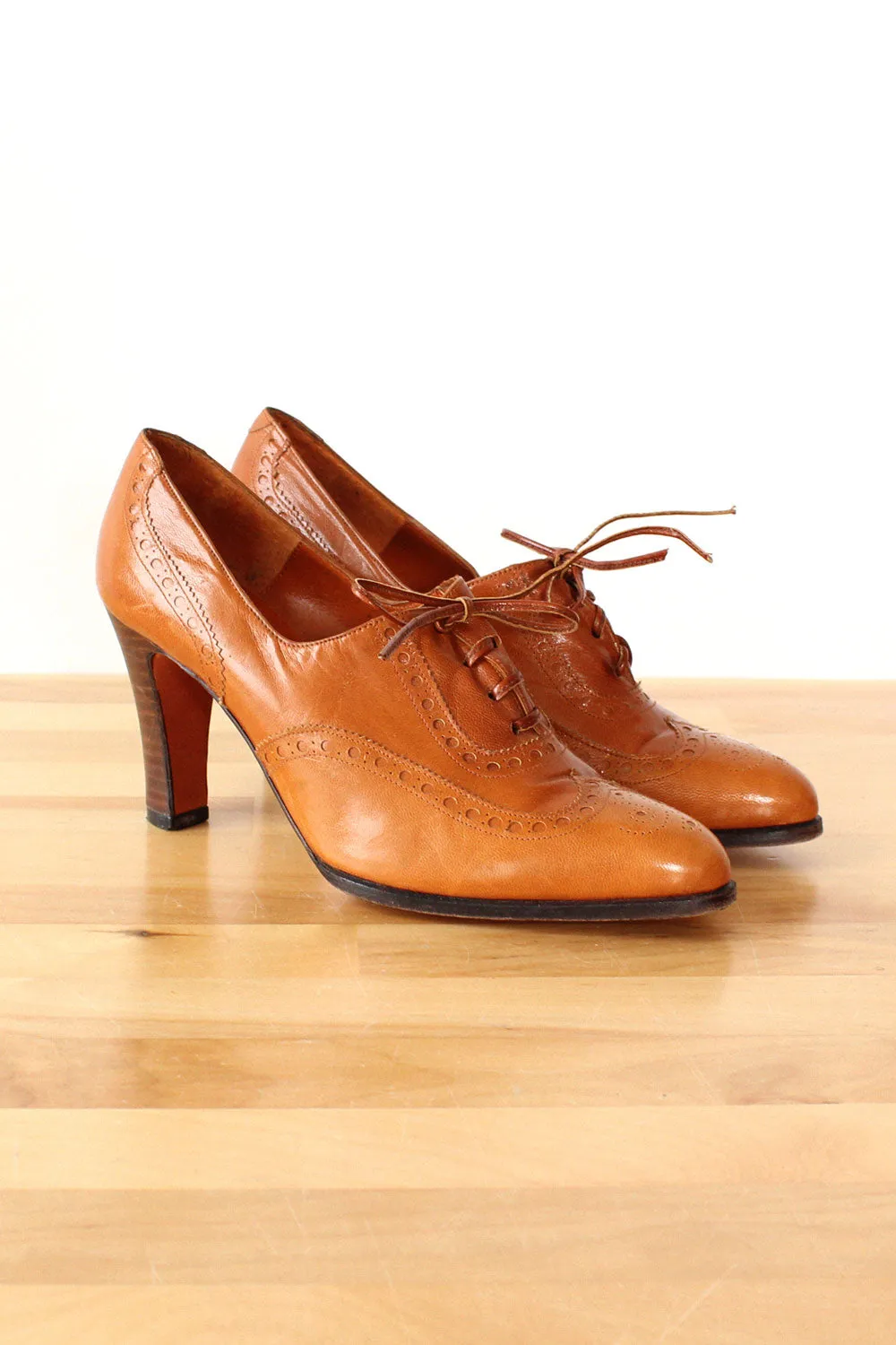 Amber Leather Pointy Wingtip Heels 7.5