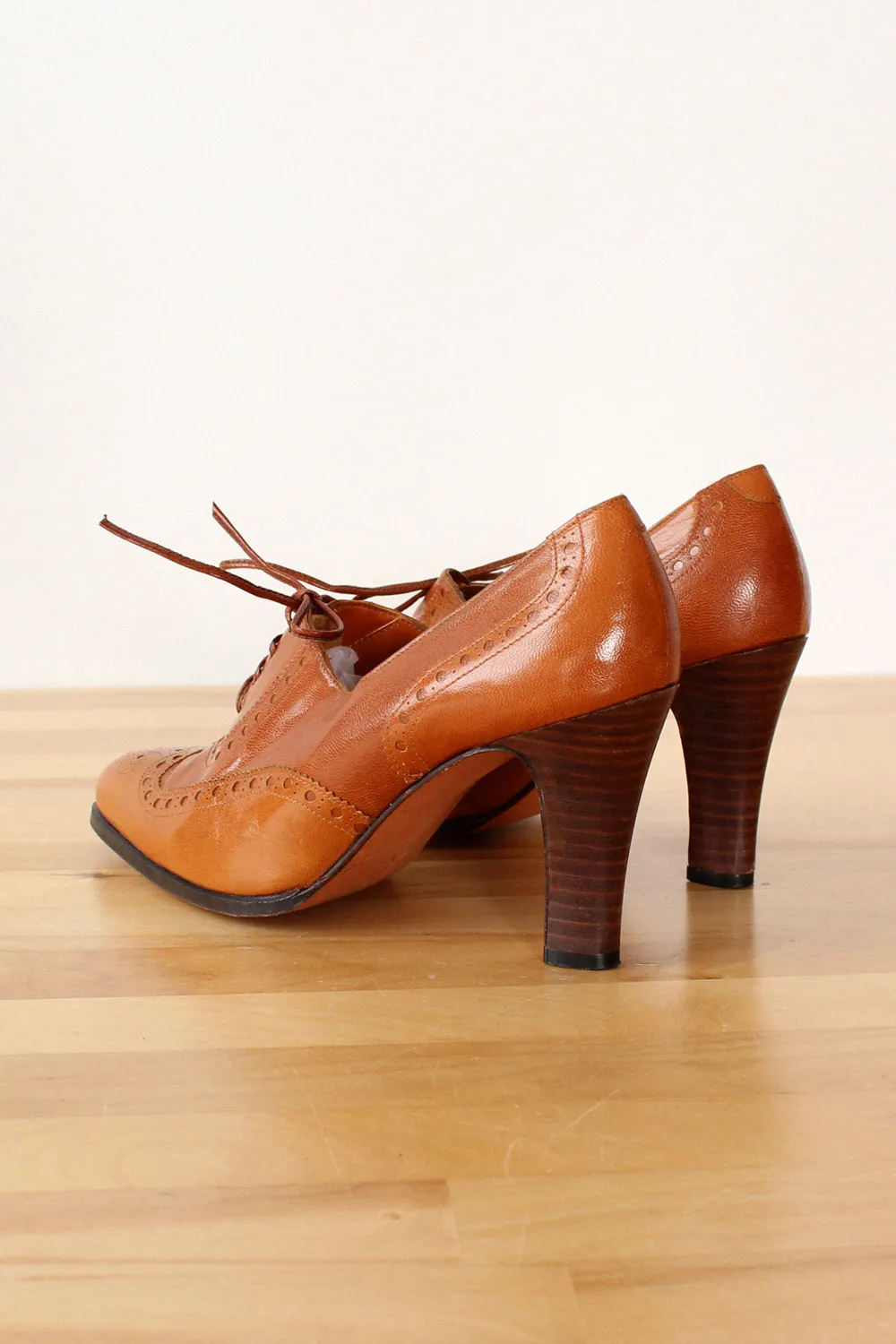 Amber Leather Pointy Wingtip Heels 7.5