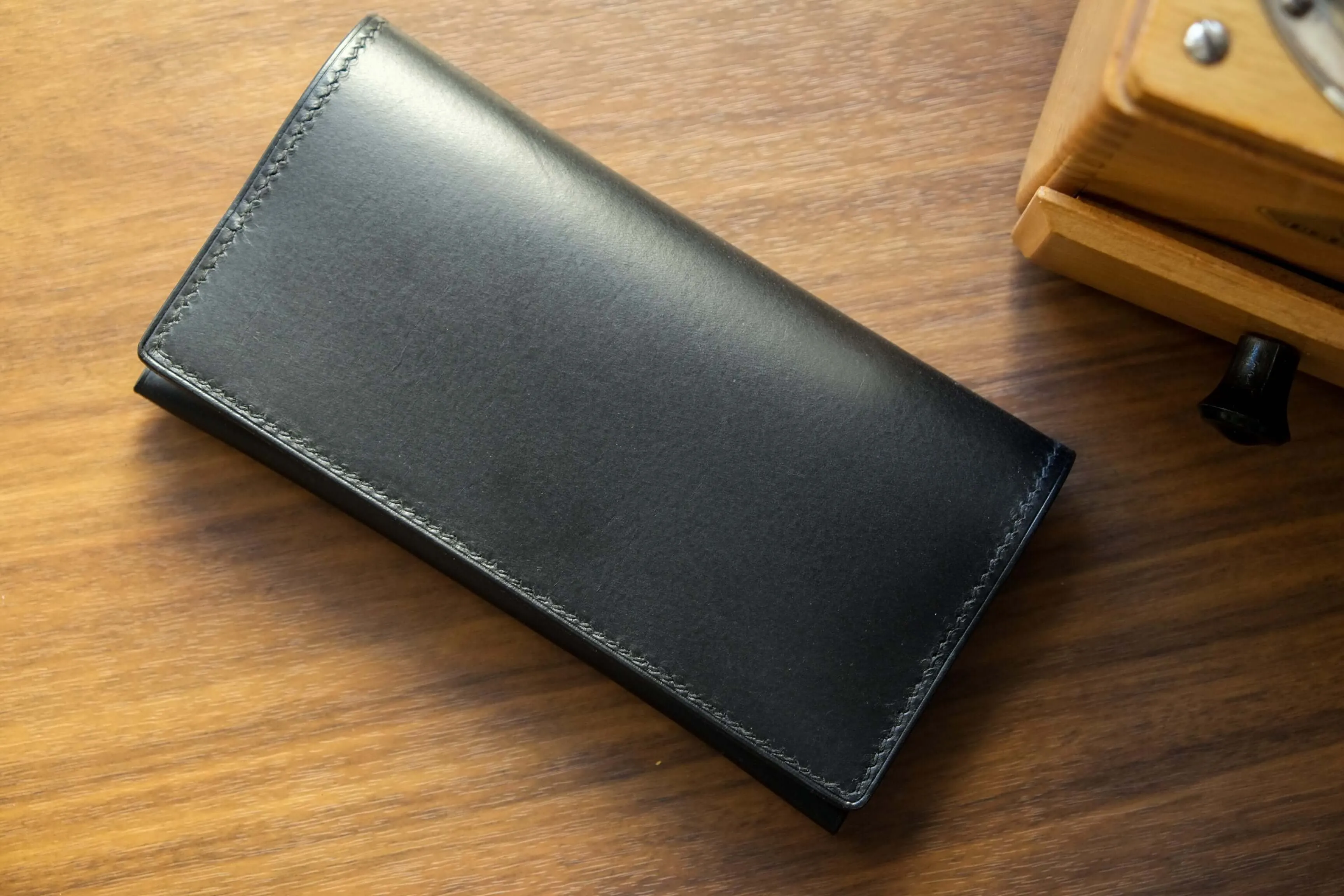 'AQUILA' TOBACCO POUCH