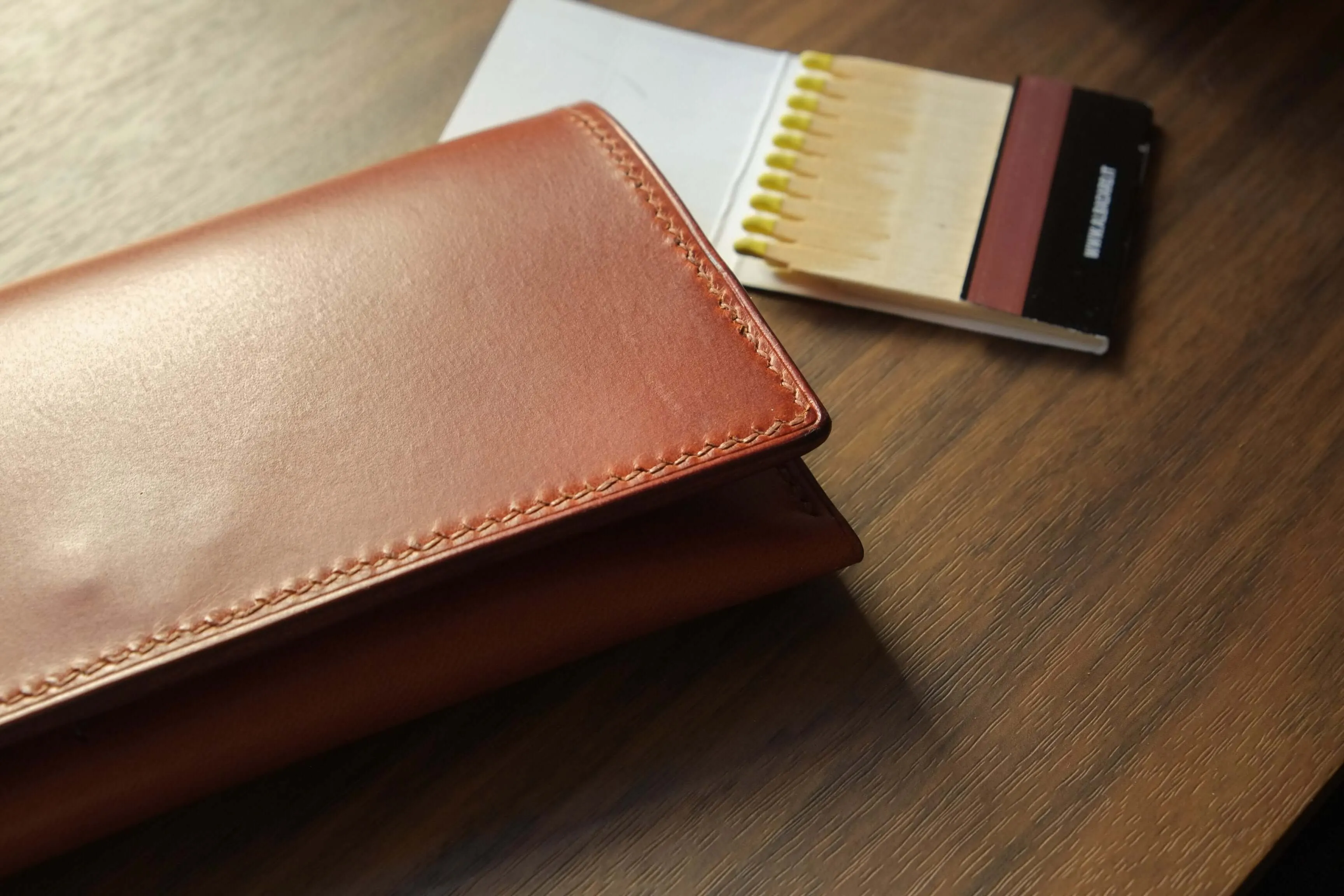 'AQUILA' TOBACCO POUCH