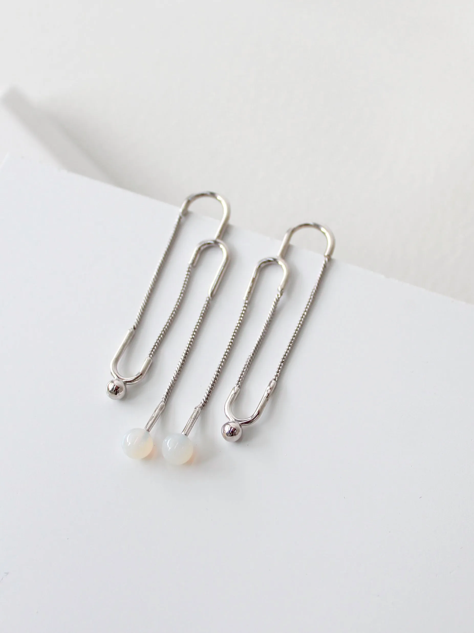 Movimento Earrings | jade pulley chain earrings